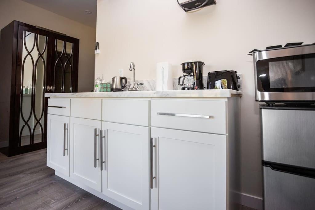 Awesome Balboa And Downtown View With Cozy Patio Appartement San Diego Buitenkant foto