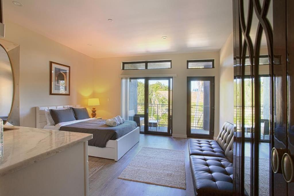 Awesome Balboa And Downtown View With Cozy Patio Appartement San Diego Buitenkant foto
