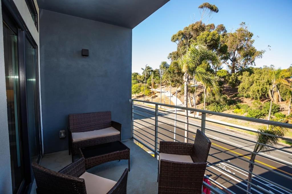Awesome Balboa And Downtown View With Cozy Patio Appartement San Diego Buitenkant foto